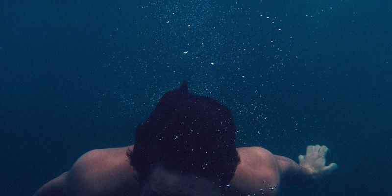 瑞能LED40：重新定义建筑亮化的智能照明解决方案